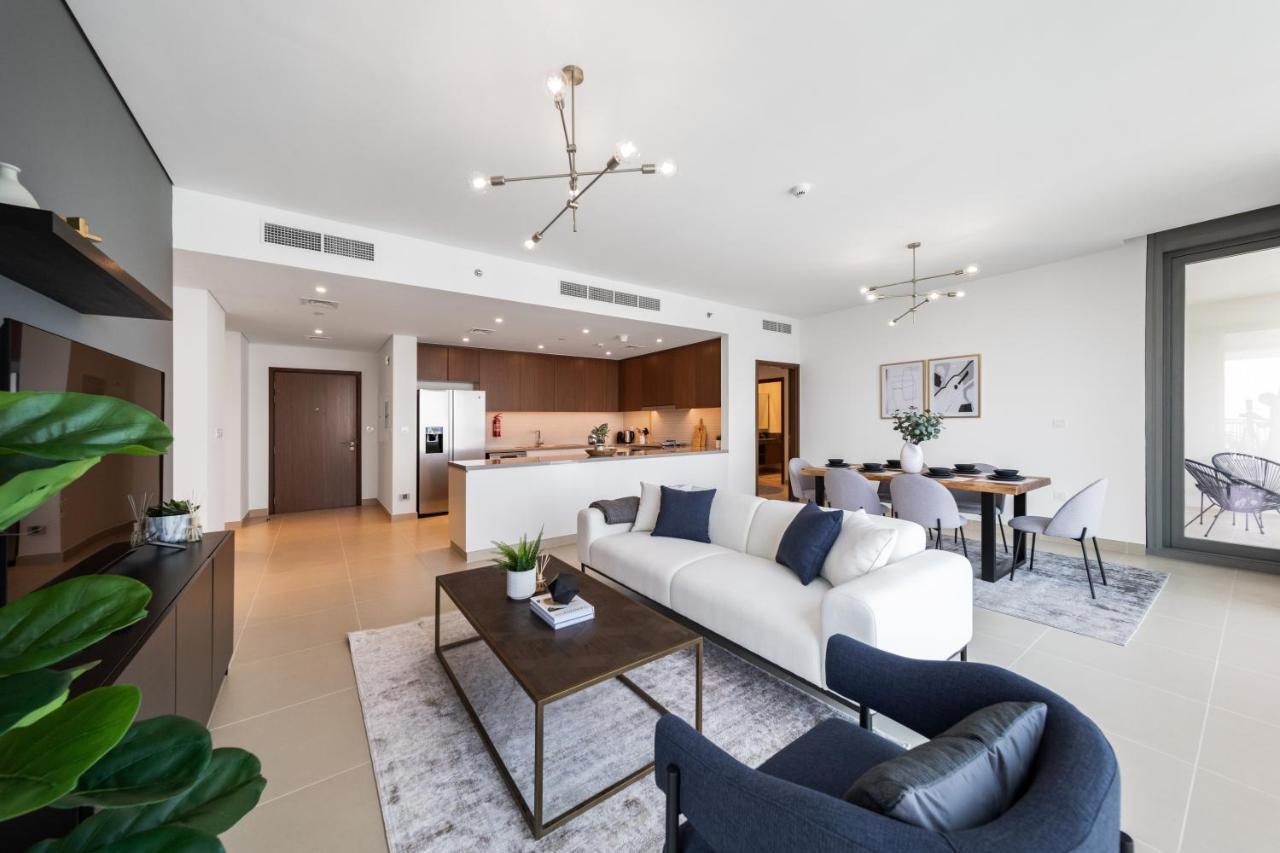 Eden's Homes & - 52-42 Emaar Апартаменти