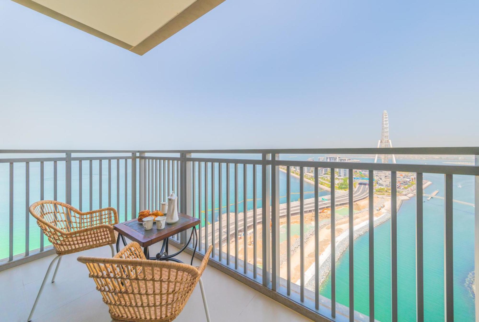 Eden's Homes & - 52-42 Emaar Апартаменти *