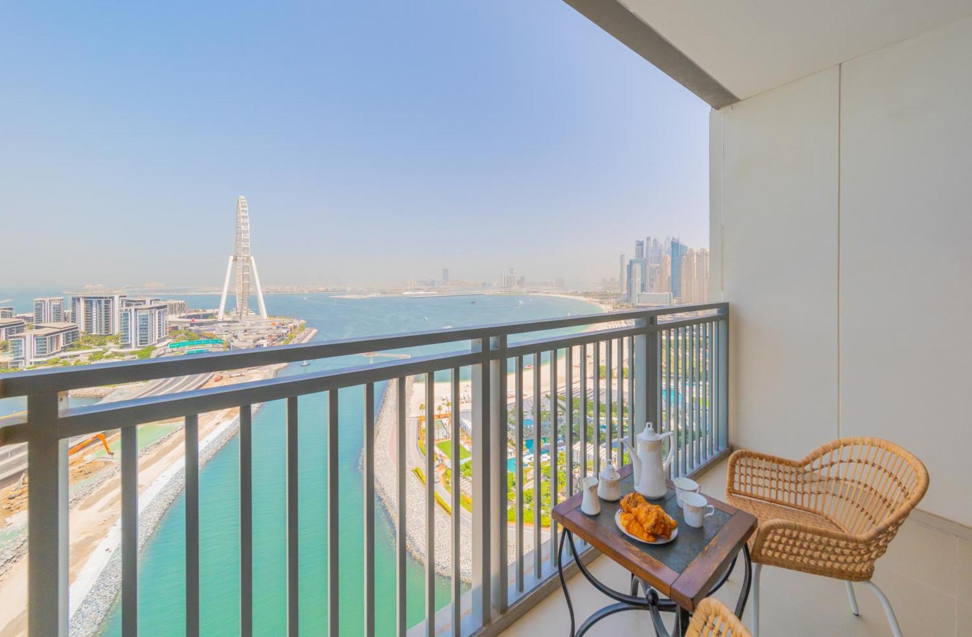 Eden's Homes & - 52-42 Emaar Апартаменти *