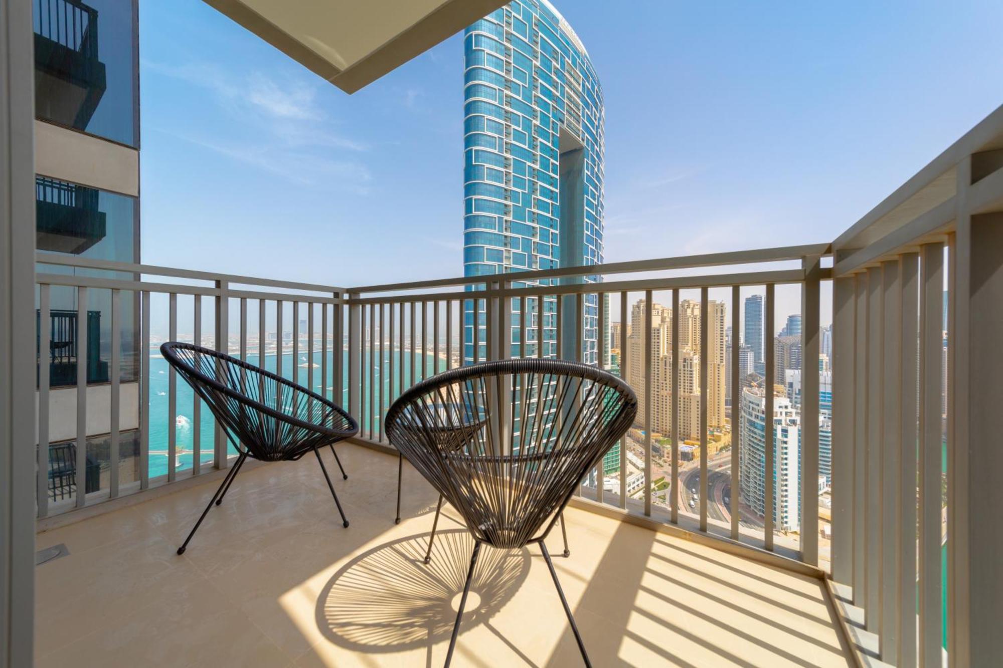 Eden's Homes & - 52-42 Emaar Апартаменти *