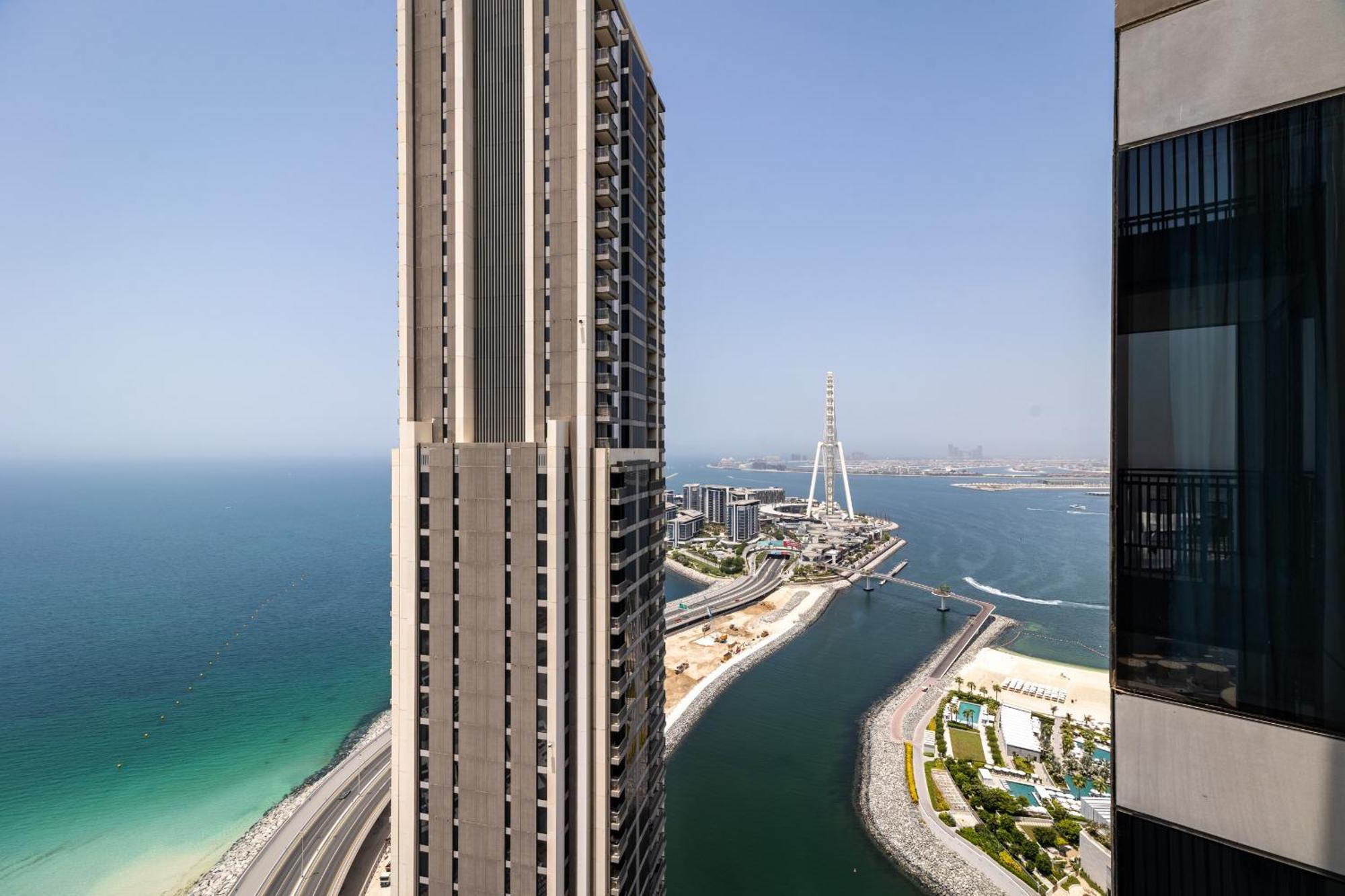 Апартаменти Eden's Homes & - 52-42 Emaar